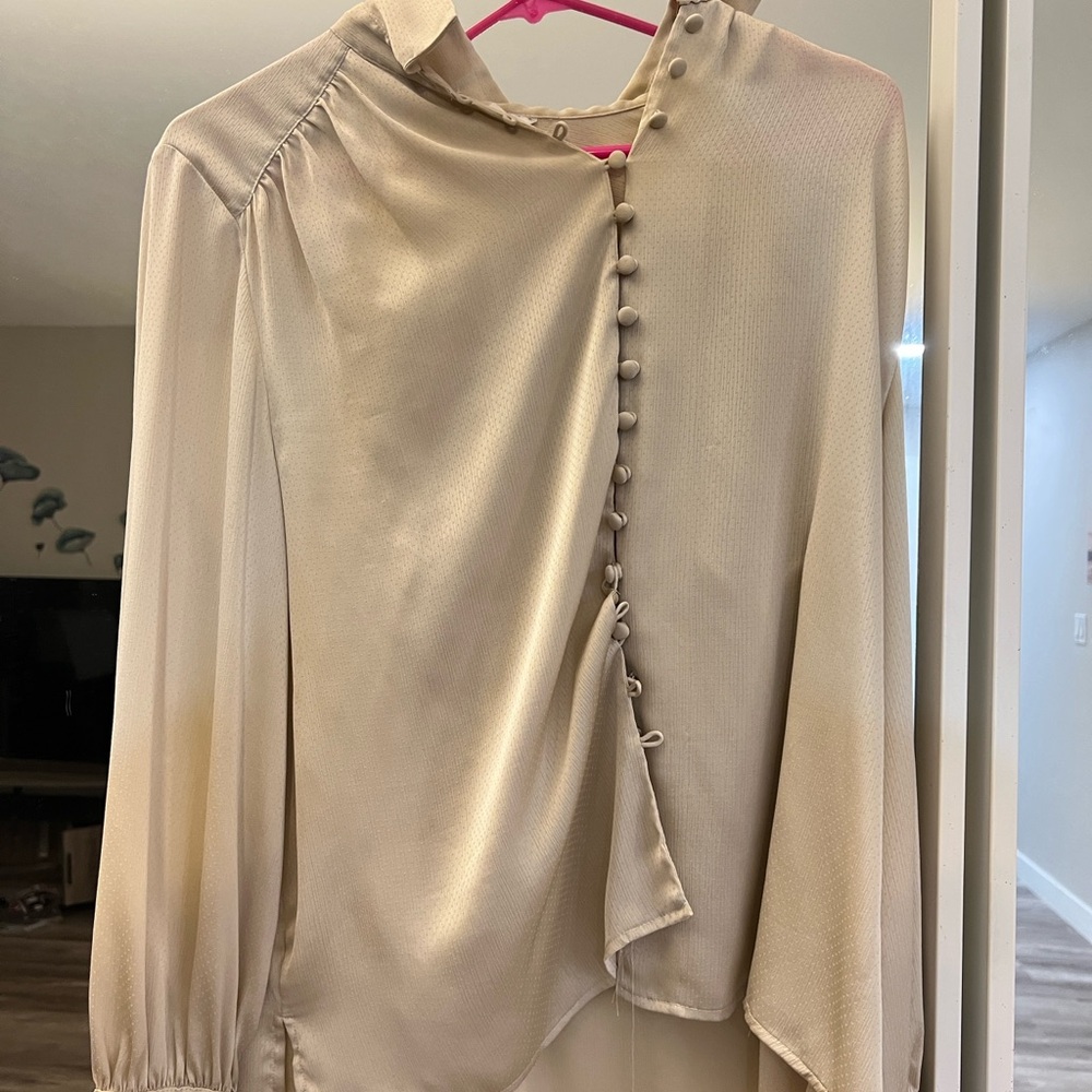 H&M Elegant Cream Button-Up Women's Top